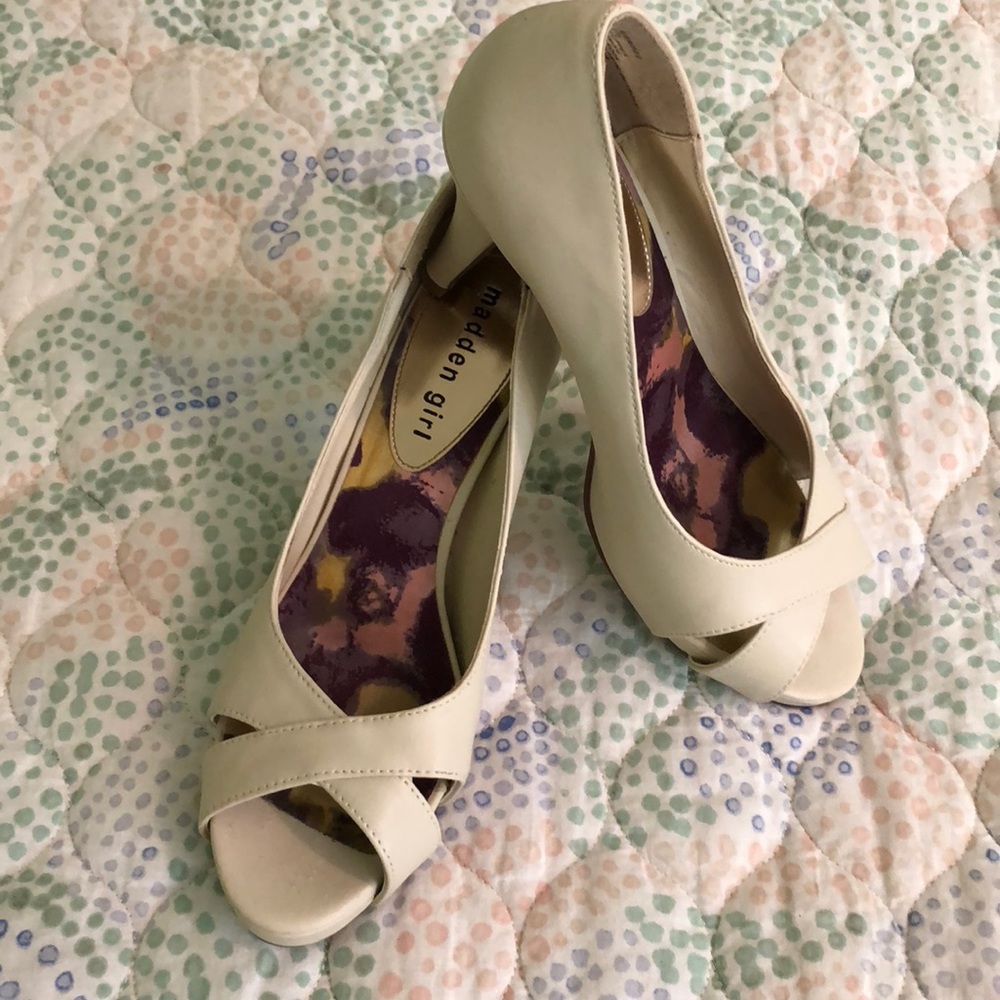 Creme/white heels